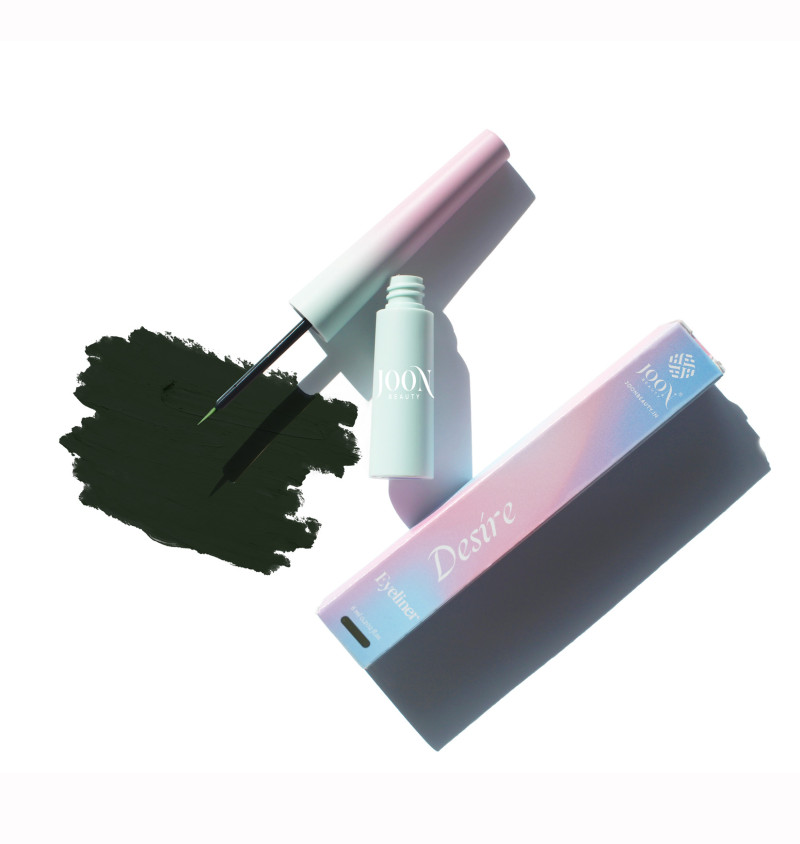 Black Eyeliner Waterproof, Best Eyeliner For Everyday Use, Smudge-proof, Long-lasting, Colossal Bold Liner